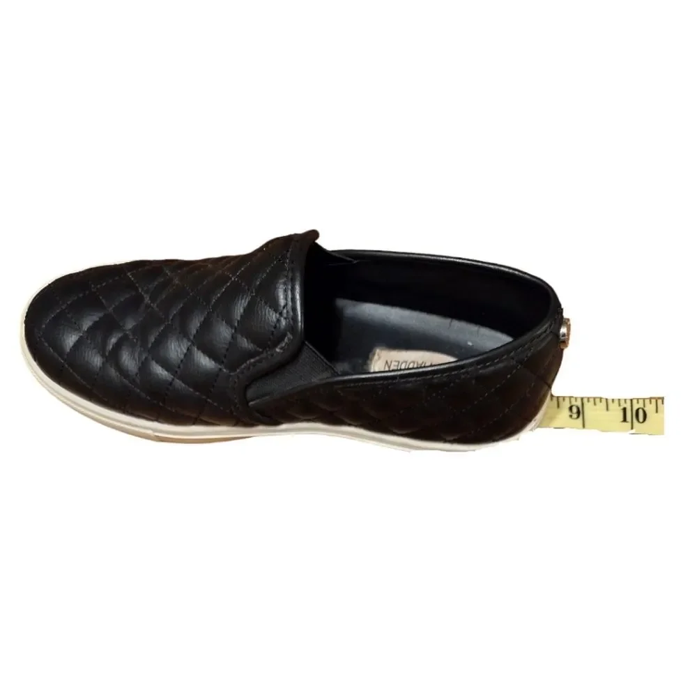 Pre-Owned Used Great Condition Steve Madden ECENTRCQ BLACK Slip Ons Size 8M!